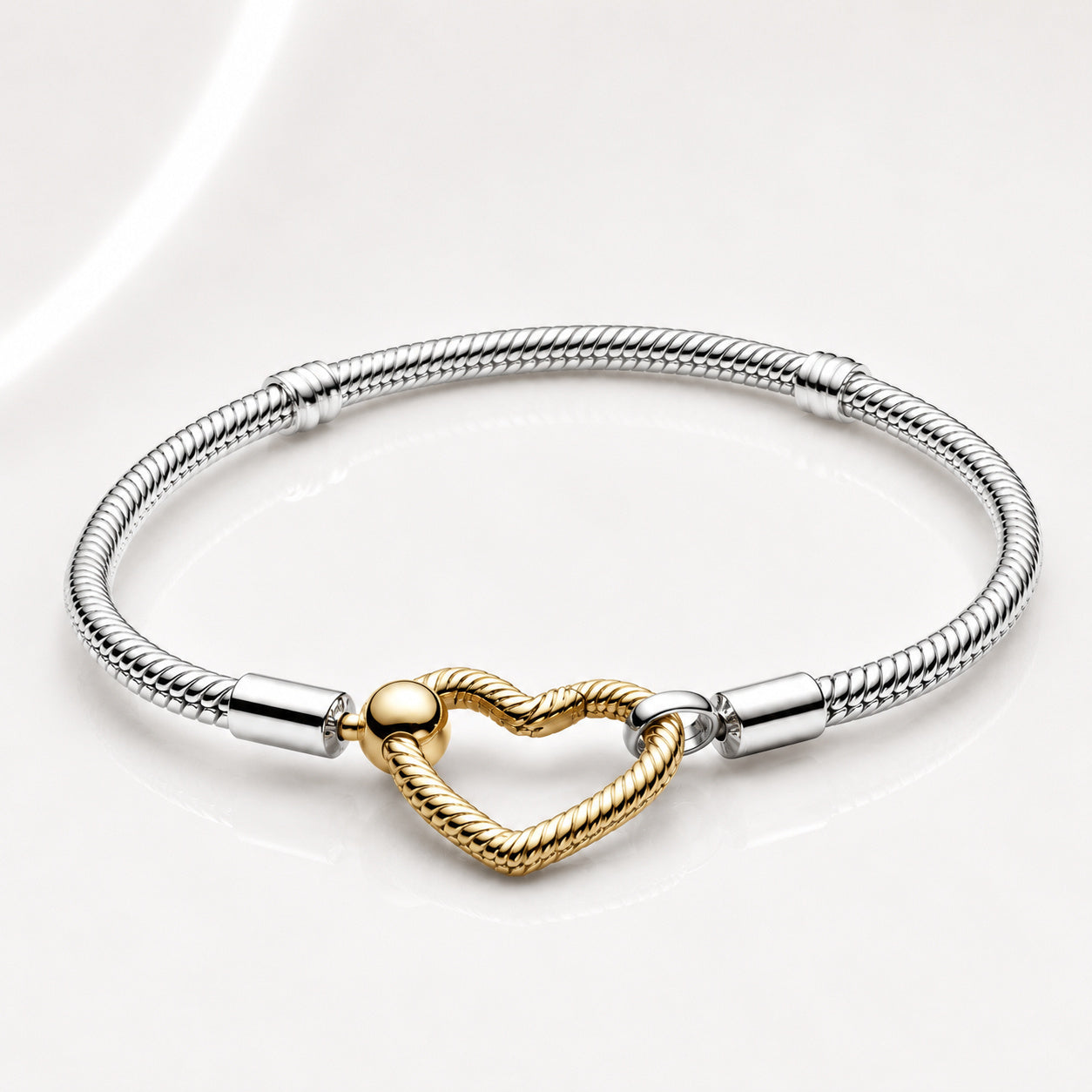 Golden Heart Closure Charm Bracelet